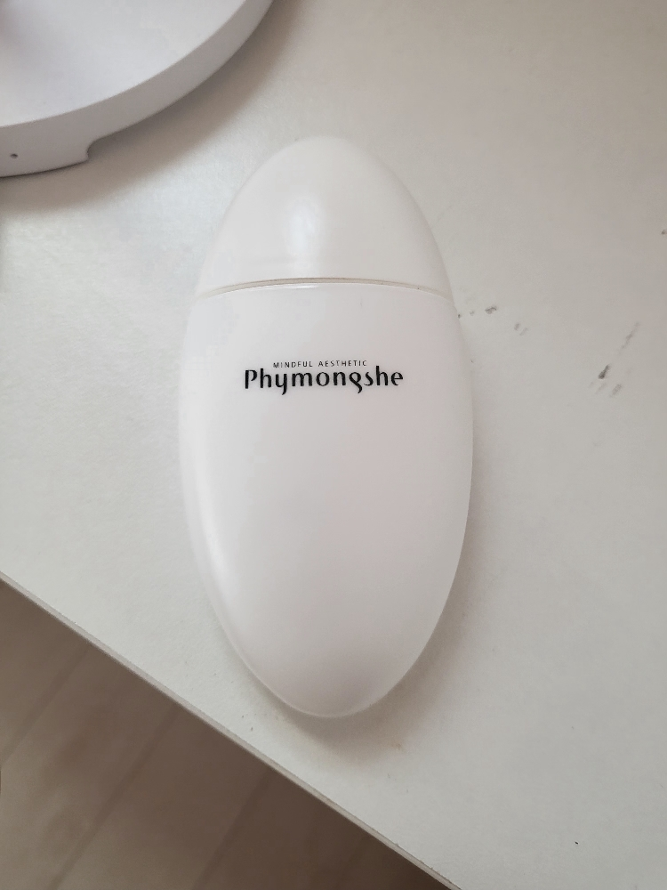 피몽쉐 (Phymongshe) 에어러블 썬 모이스처 [SPF50+/PA++++] review image