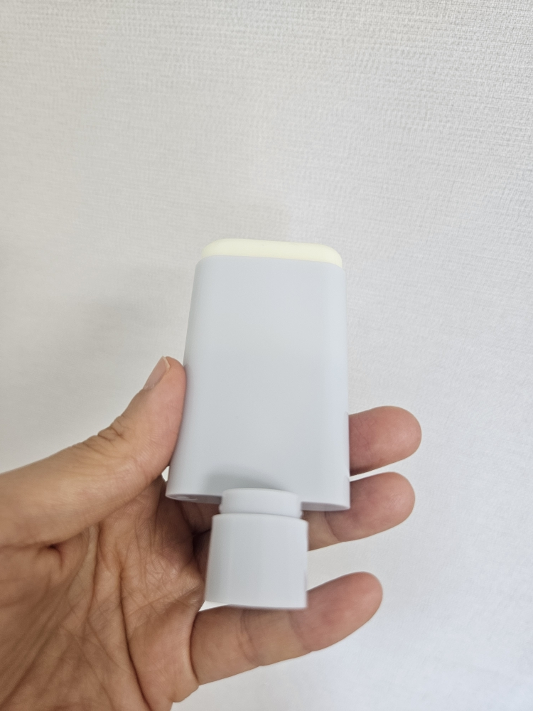 니얼지 (NEER'G) 에어터치 선스틱 [SPF50+/PA++++] review image