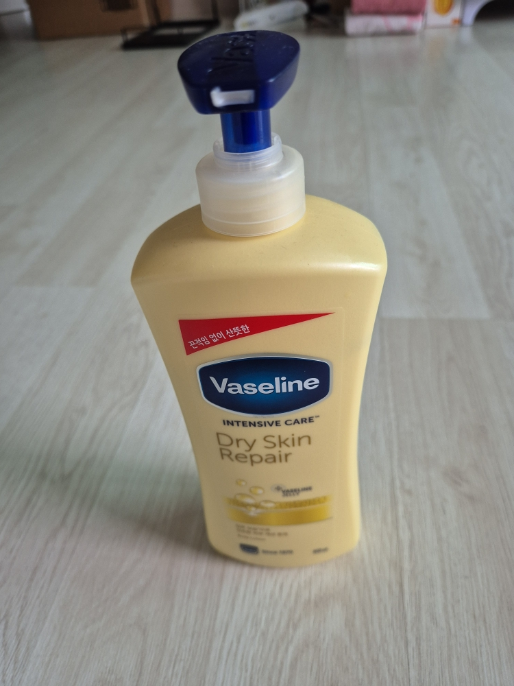 凡士林 (联合利华）深层护理乳液[干性皮肤修复]（联合利华） common.review image