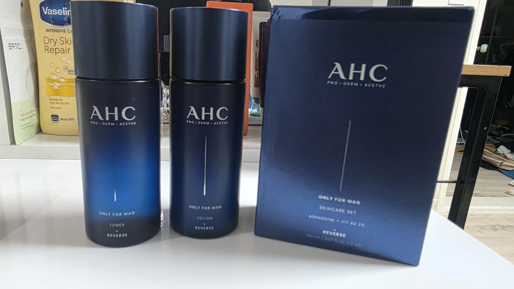 AHC (에이에이치씨) 온리포맨 로션 review image