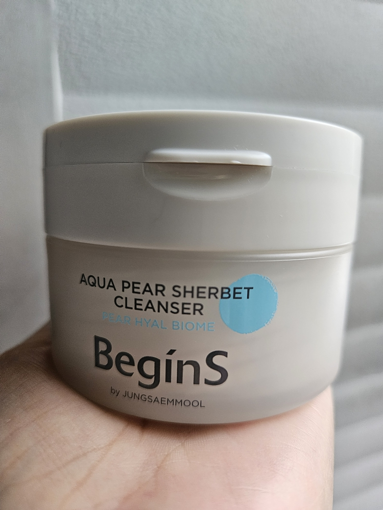 大金白井矿泉水 水皙雪肤洁面乳 common.review image