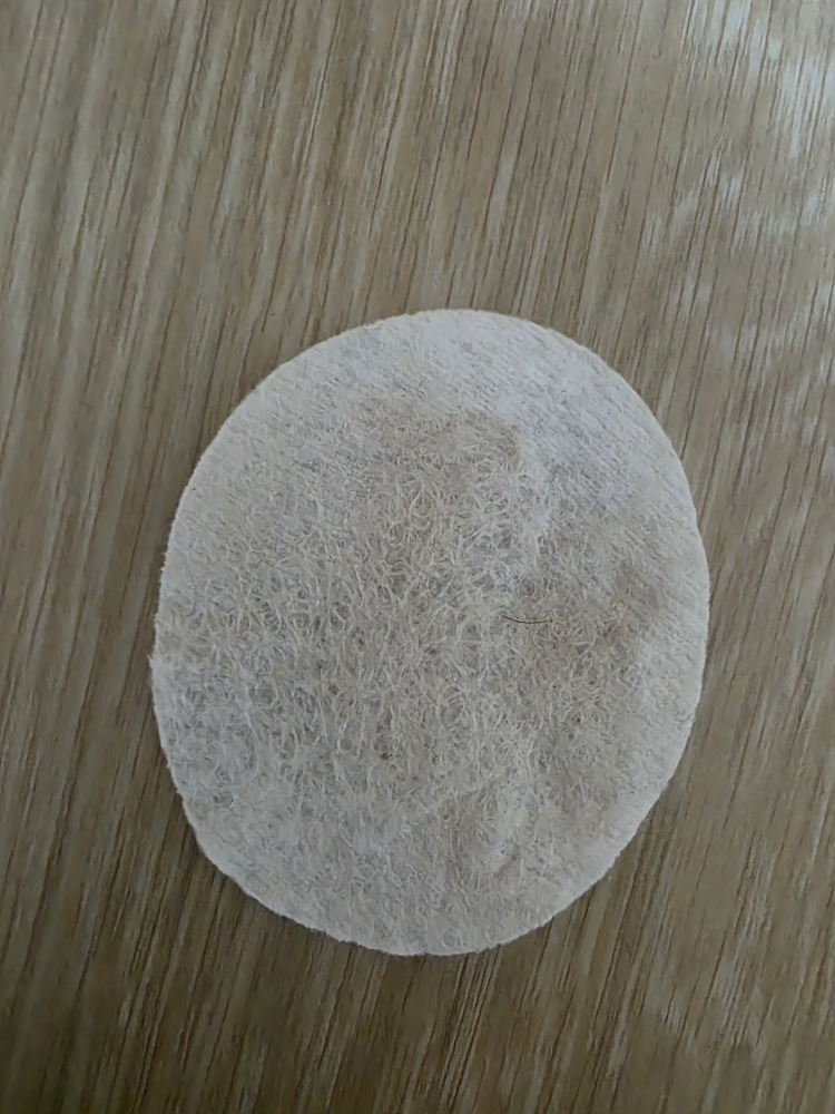 러븀 (Luvum) 위치하젤 히알루론산 토너 패드 review image