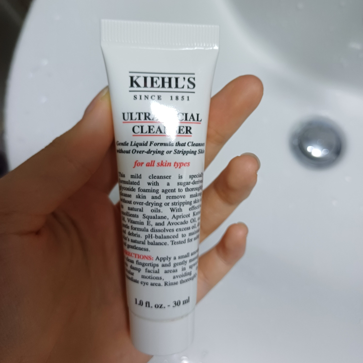 키엘 (Kiehl's) 울트라 훼이셜 클렌저 review image