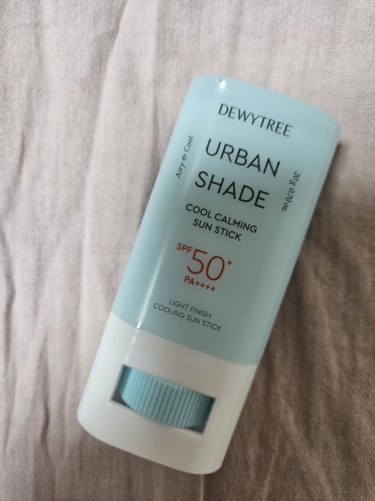 듀이트리 (DEWYTREE) 어반 쉐이드 쿨 카밍 선스틱 [SPF50+/PA++++] review image