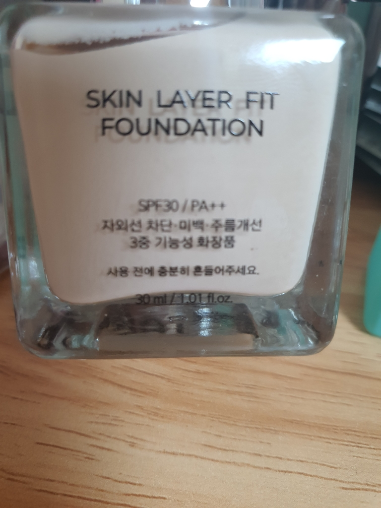 肤层紧致粉底液 [SPF30/PA++] [AT.21 暖光] [AT.21 暖光的真实用户使用照片