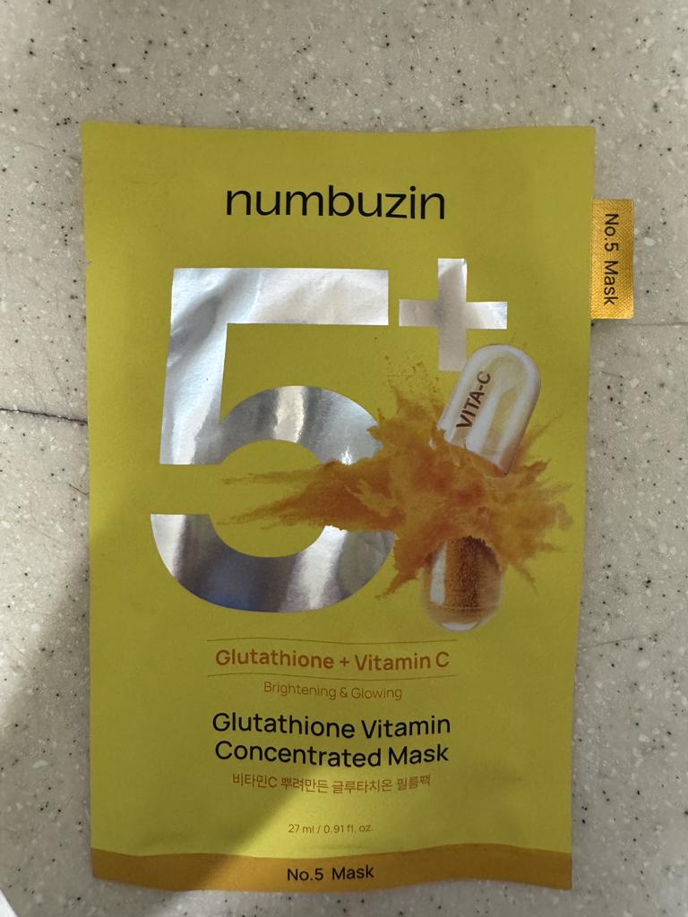 넘버즈인 (numbuzin) 5번 비타민C 뿌려만든 글루타치온 필름팩 review image