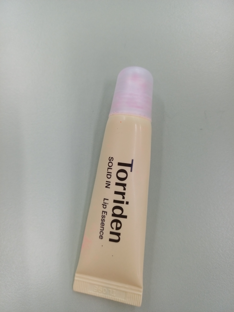 修护滋润唇部精华的真实用户使用照片