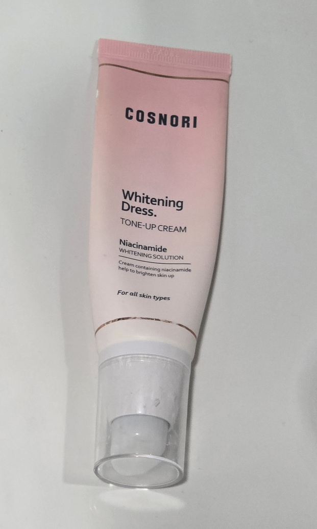 美白素颜霜的真实用户使用照片