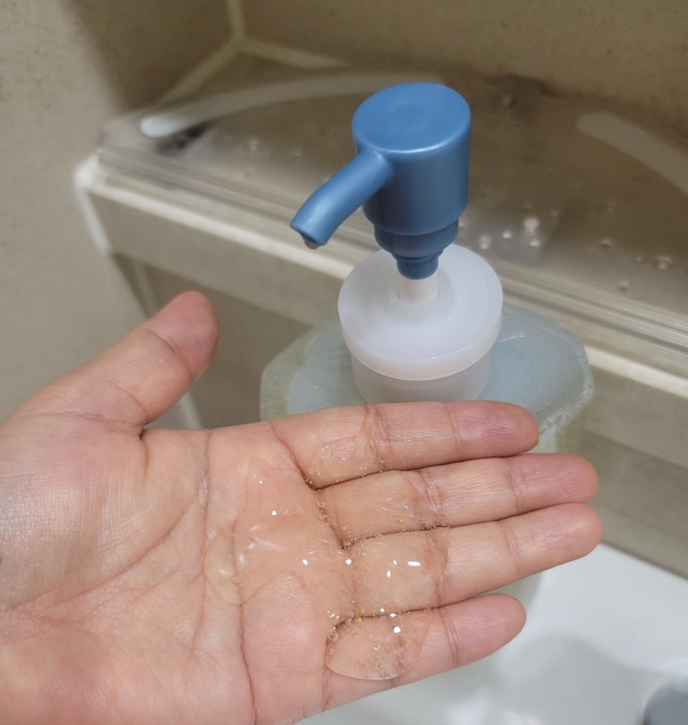 脱发症状缓解洗发水 [头皮清凉无Se Beom]的真实用户使用照片