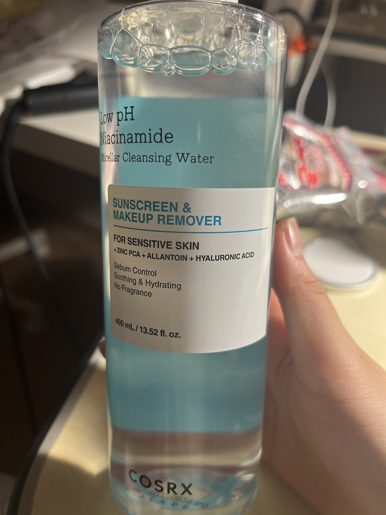 COSRX 温和酸性尼亚辛酰胺微粒洁面水 common.review image