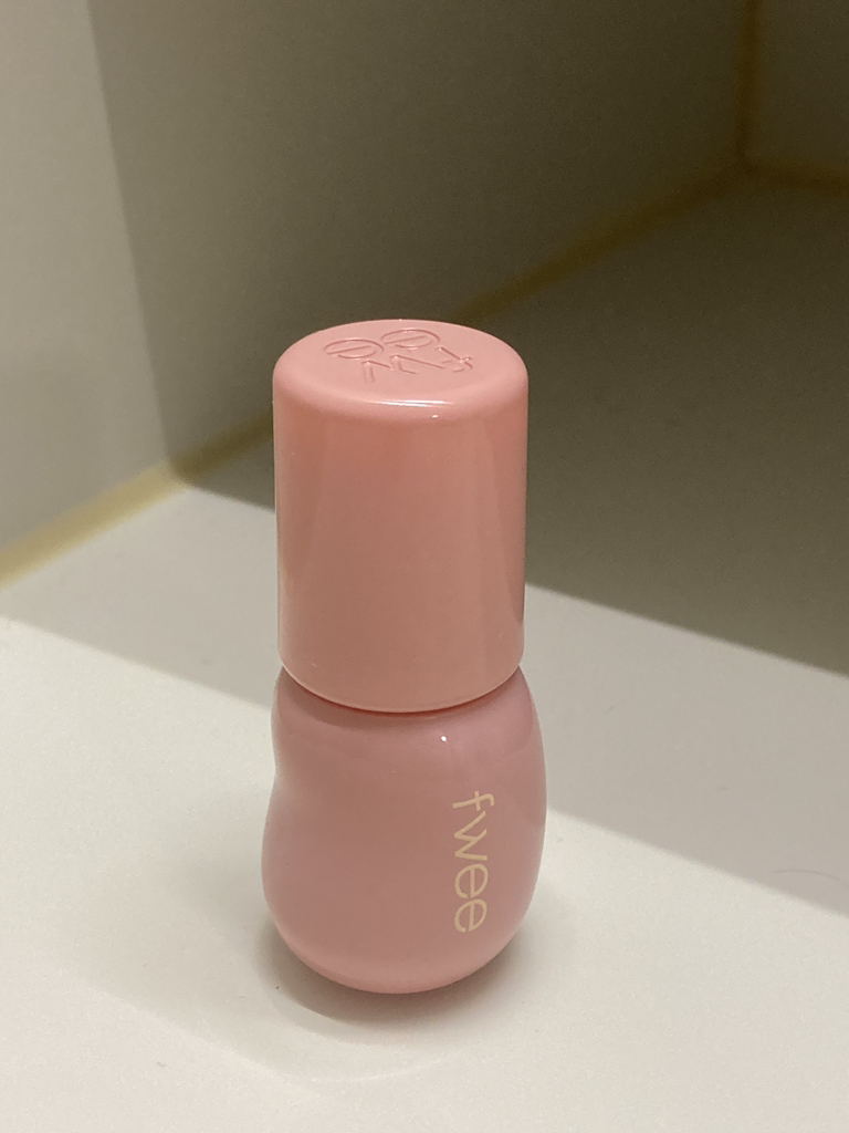 fwee 三维丰盈亮粉 [B01 Vanilla70%] common.review image