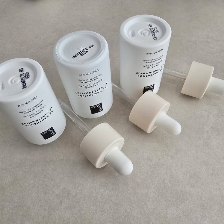 层缠绕 Niosome 泛醇 5%精华液 common.review image