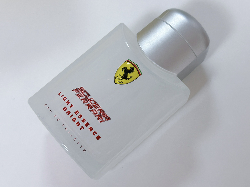 Ferrari Scuderia Light Essence Bright Eau de Toilette | Hwahae Global