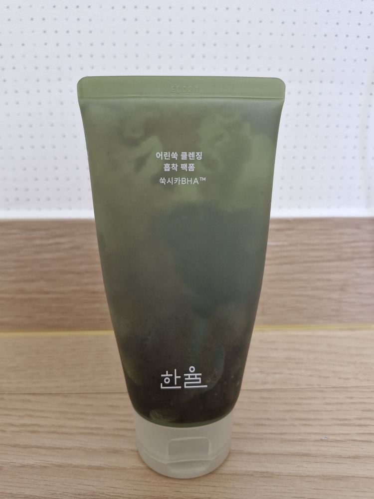 한율 (HANYUL) 어린쑥 클렌징 흡착 팩폼 review image