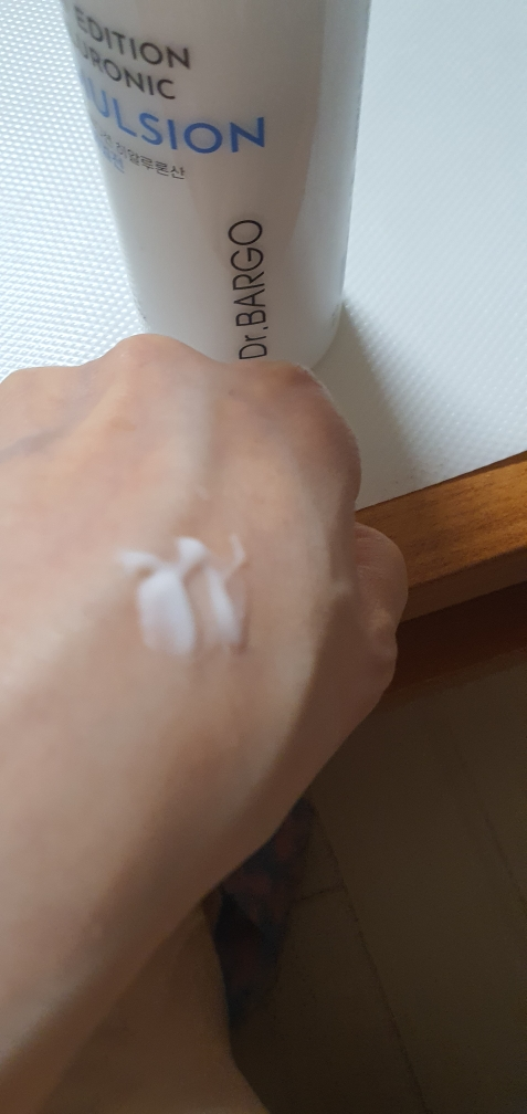 닥터바르고 (Dr.BARGO) 31℃ 퍼스트에디션 히알루론산 쿨링 수분 에멀전 review image