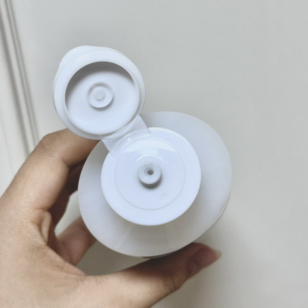 일리윤 (ILLIYOON) 세라마이드 아토 속보습 스킨 review image