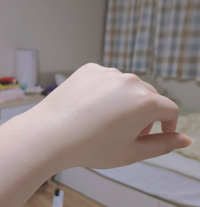 에스쁘아 (espoir) 프로 테일러 비내추럴 쿠션 [SPF50/PA++++] [23호 베이지] review image