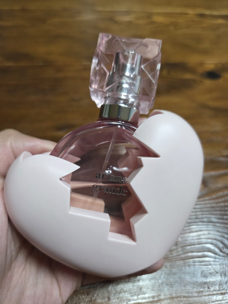 아리아나그란데 (ARIANAGRANDE) 땡큐 넥스트 EDP review image