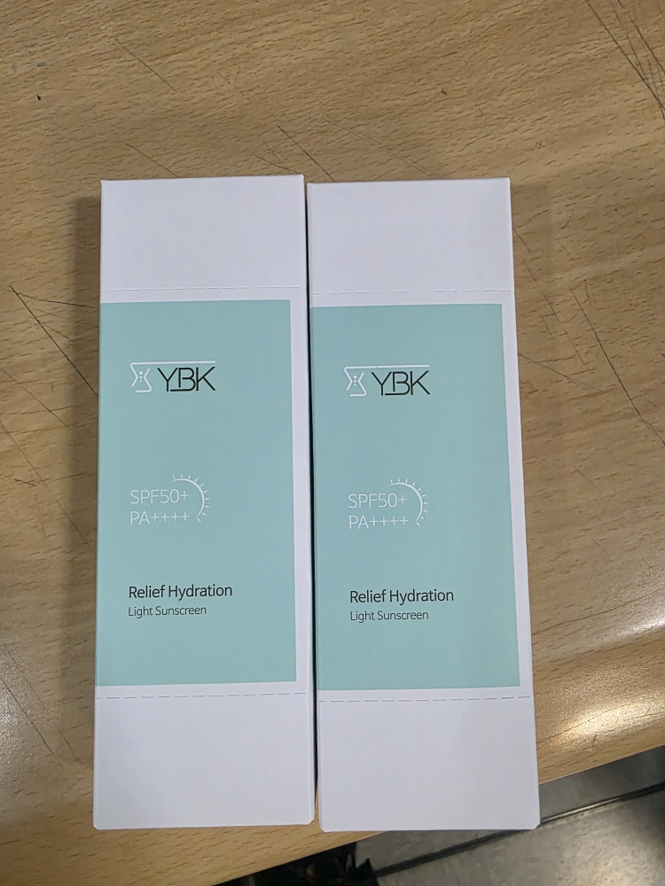 YBK (와이비케이) 릴리프 하이드레이션 라이트 썬스크린 [SPF50+/PA++++] review image