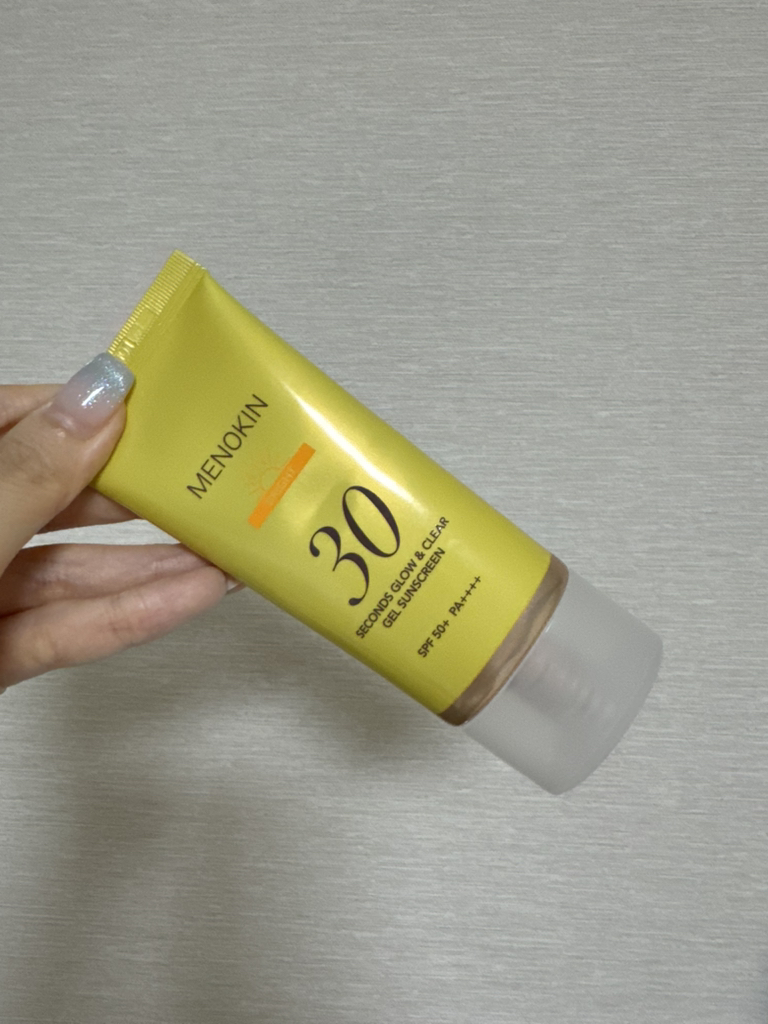 메노킨 (MENOKIN) 30초 글로우 앤 클리어 젤 선스크린 [SPF50+/PA++++] [브라이트] review image