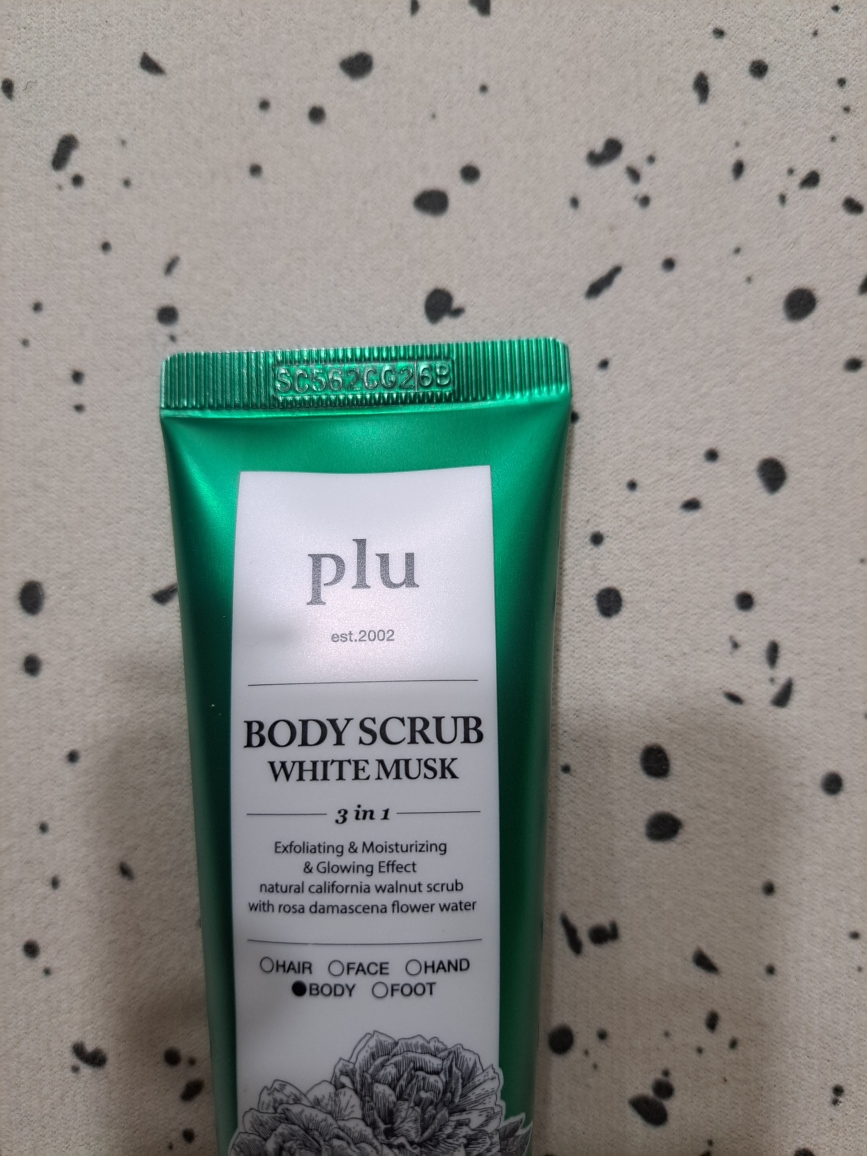 Plu 原装身体磨砂膏[白麝香] common.review image