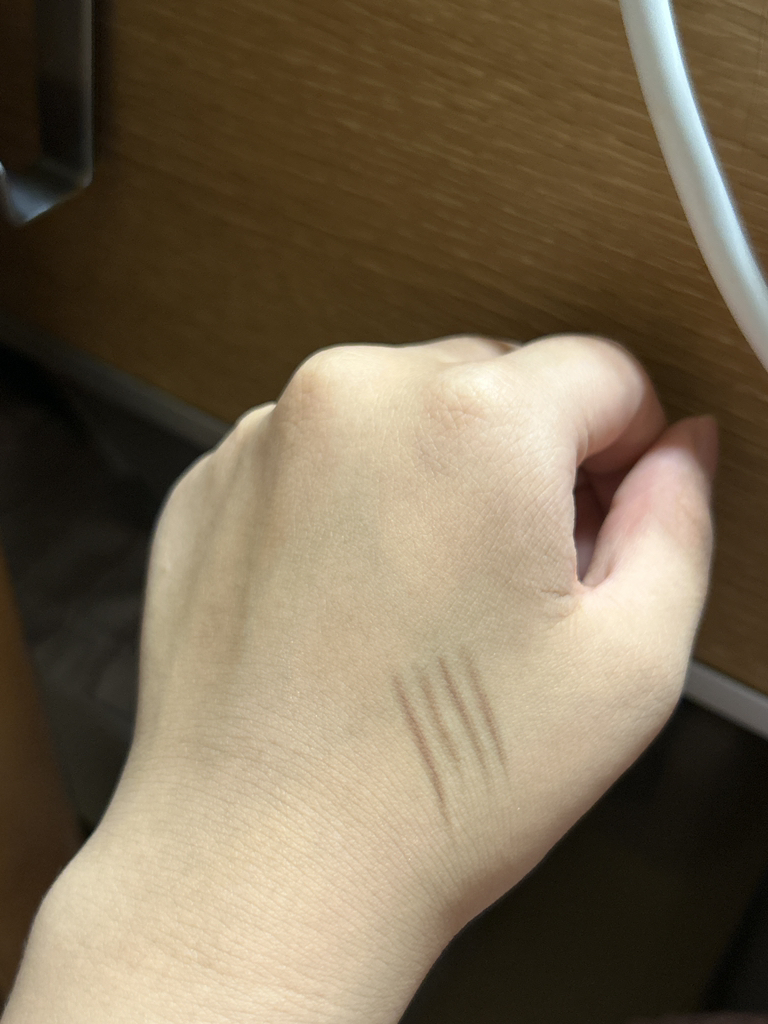 CLIO Killbrow 自动硬质眉笔 [1 号自然棕色］ common.review image