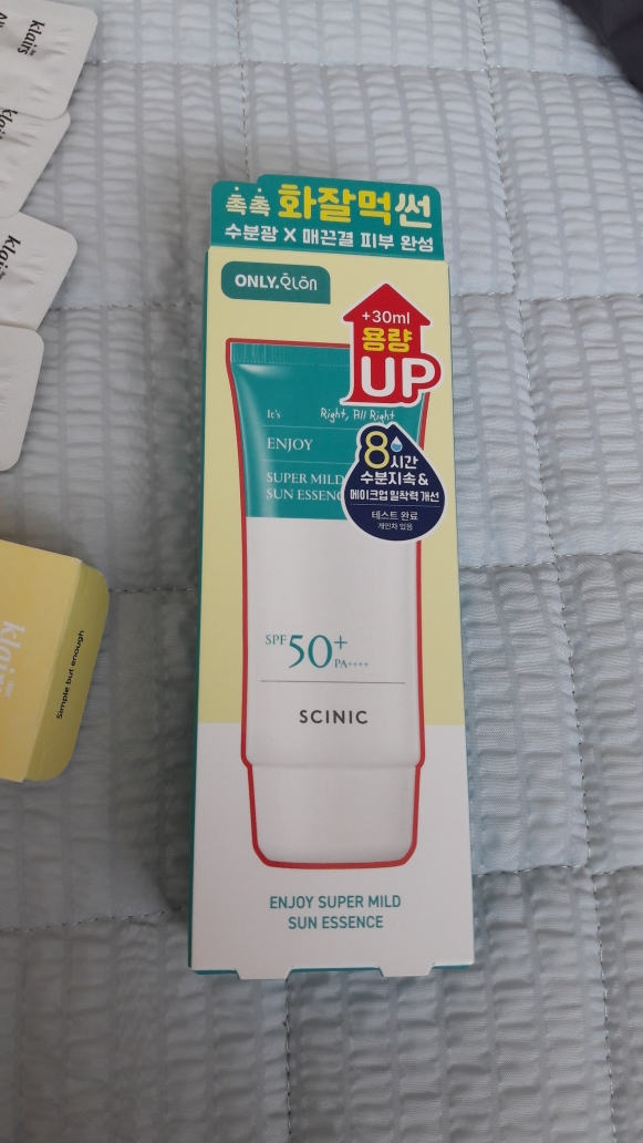 싸이닉 (SCINIC) 엔조이 슈퍼 마일드 선 에센스 [SPF50+/PA++++] review image