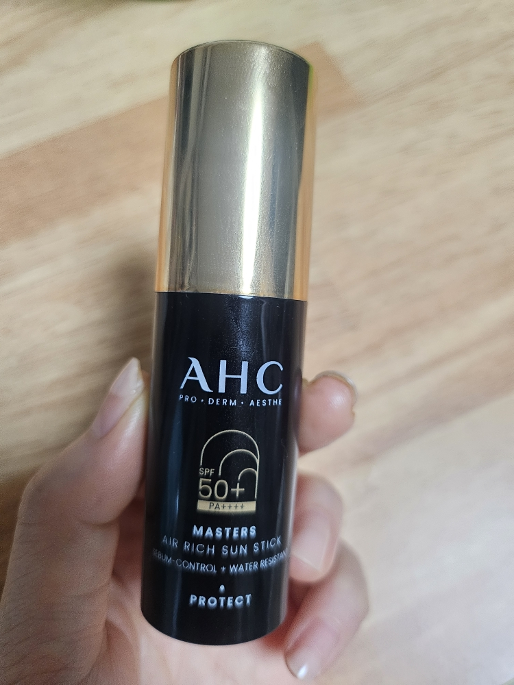 AHC (에이에이치씨) 마스터즈 에어 리치 선스틱 [SPF50+/PA++++] review image