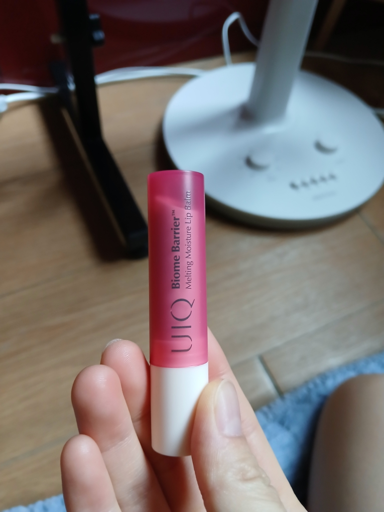 유이크 (UIQ) 바이옴 베리어 모이스처 멜팅 립밤 [로지] review image