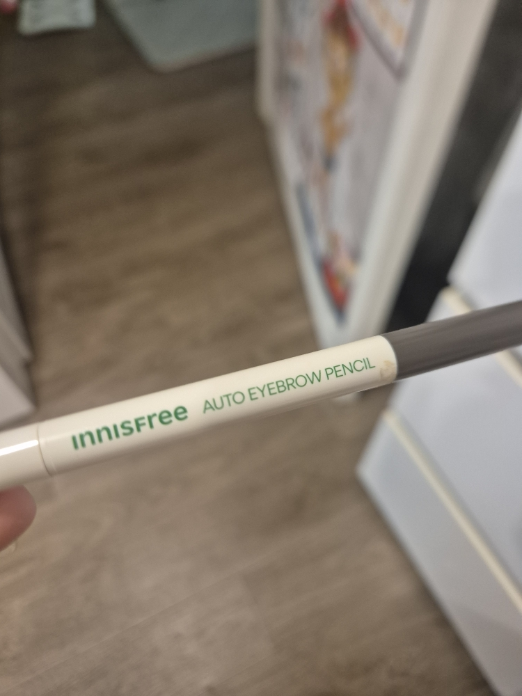 이니스프리 (INNISFREE) 납작 아이브로우 펜슬 [4 새벽이슬애쉬브라운] review image