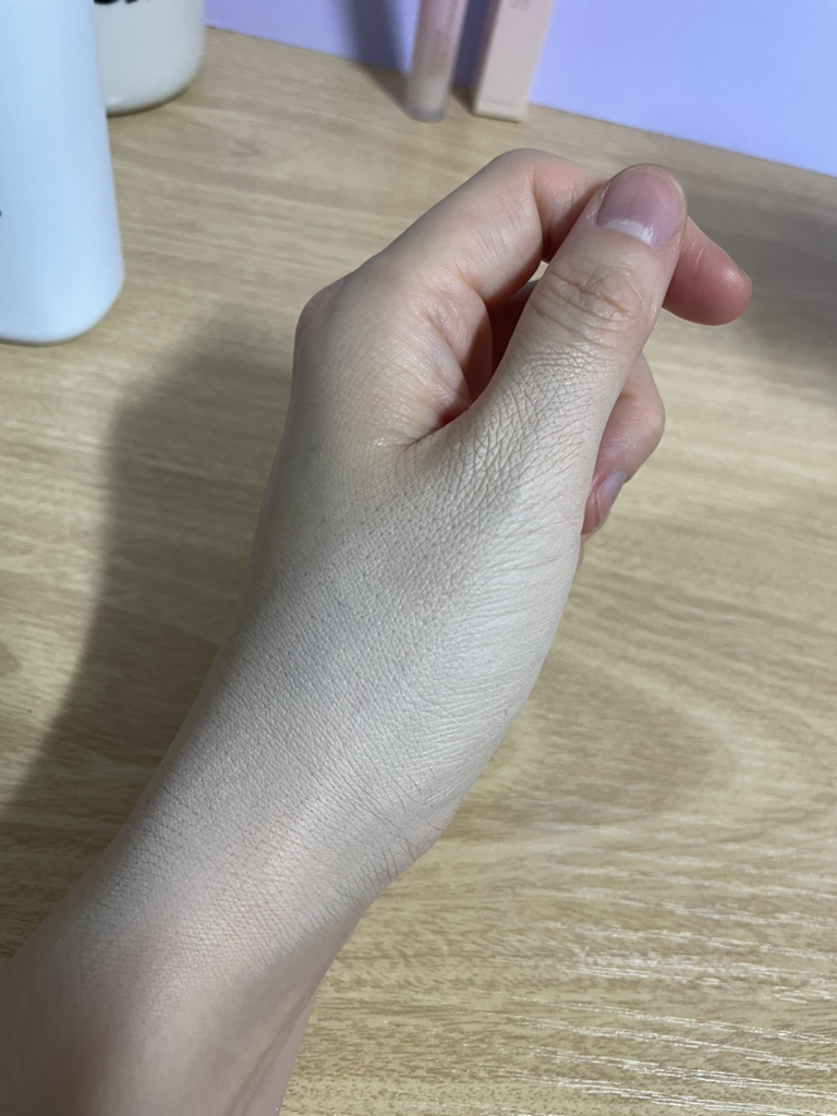 아페리레 (Aperire) 순수에디션 데이 드림 커버 팁 컨실러 [SPF30/PA++][01 순수] review image