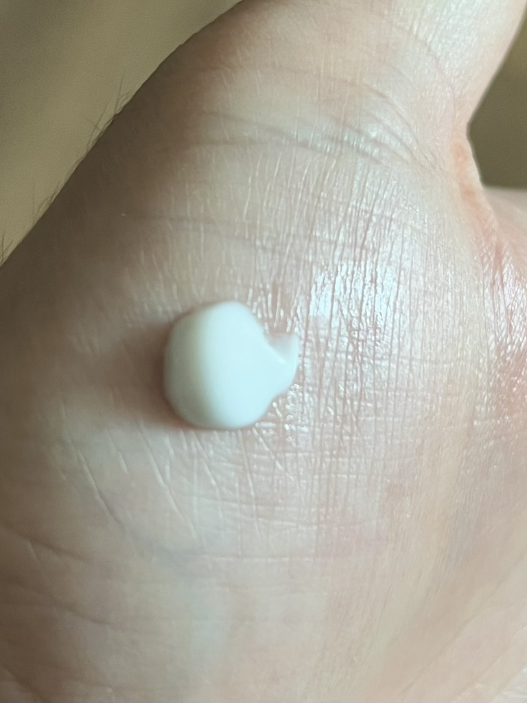低分子玻尿酸保湿面霜的真实用户使用照片