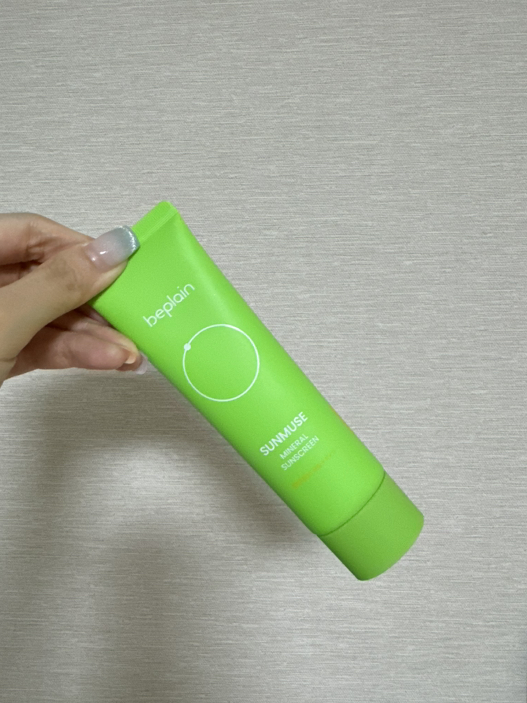 Sunmuse 无武器汽车防晒霜 [SPF50+/PA++++]的真实用户使用照片