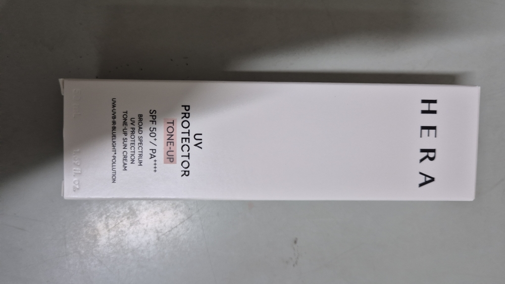 Tone Up 紫外线防护剂 [SPF50+/PA++++]的真实用户使用照片