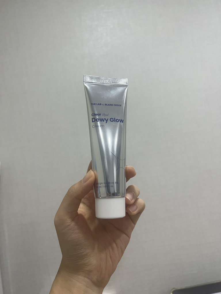 透明玻尿酸面霜的真实用户使用照片