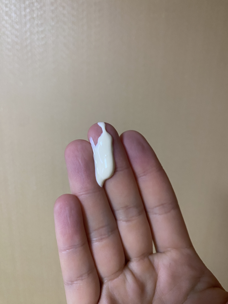 素食救济无车防晒霜 [SPF50+/PA++++]的真实用户使用照片