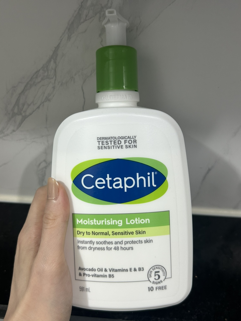 (海外)含神经酰胺的激励修护润肤露的真实用户使用照片