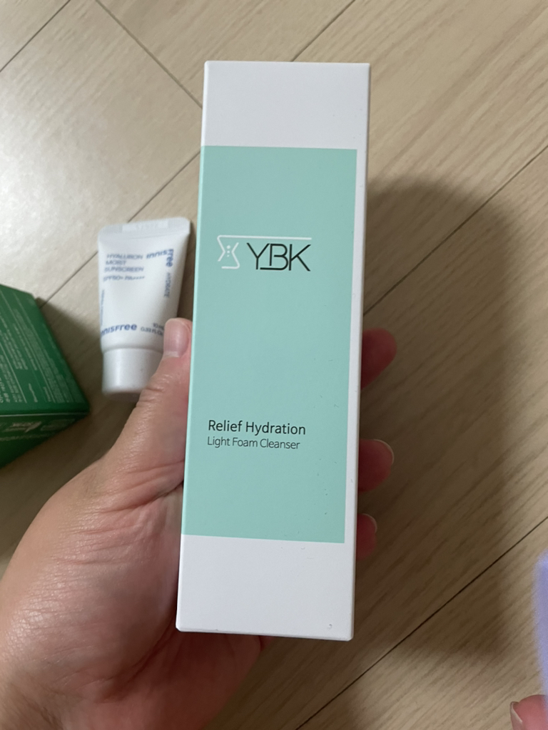 舒缓保湿泡沫洁面乳的真实用户使用照片