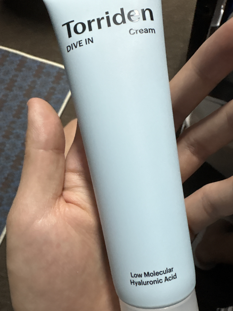 低分子玻尿酸保湿面霜的真实用户使用照片