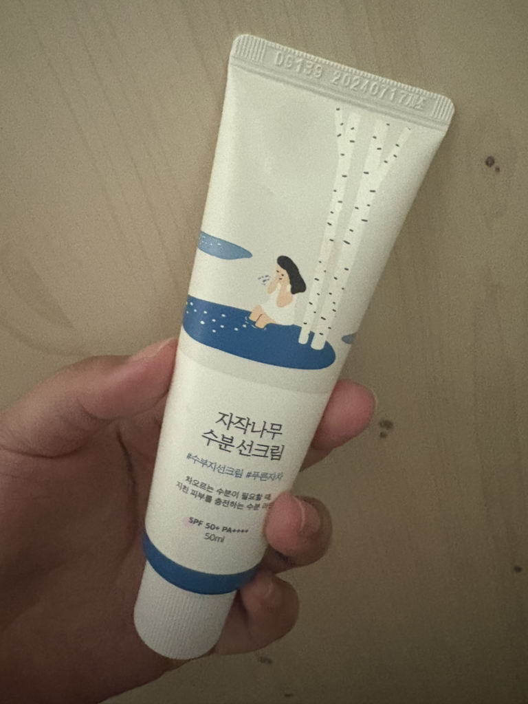 白桦树水分防晒霜 [SPF50+/PA++++]的真实用户使用照片