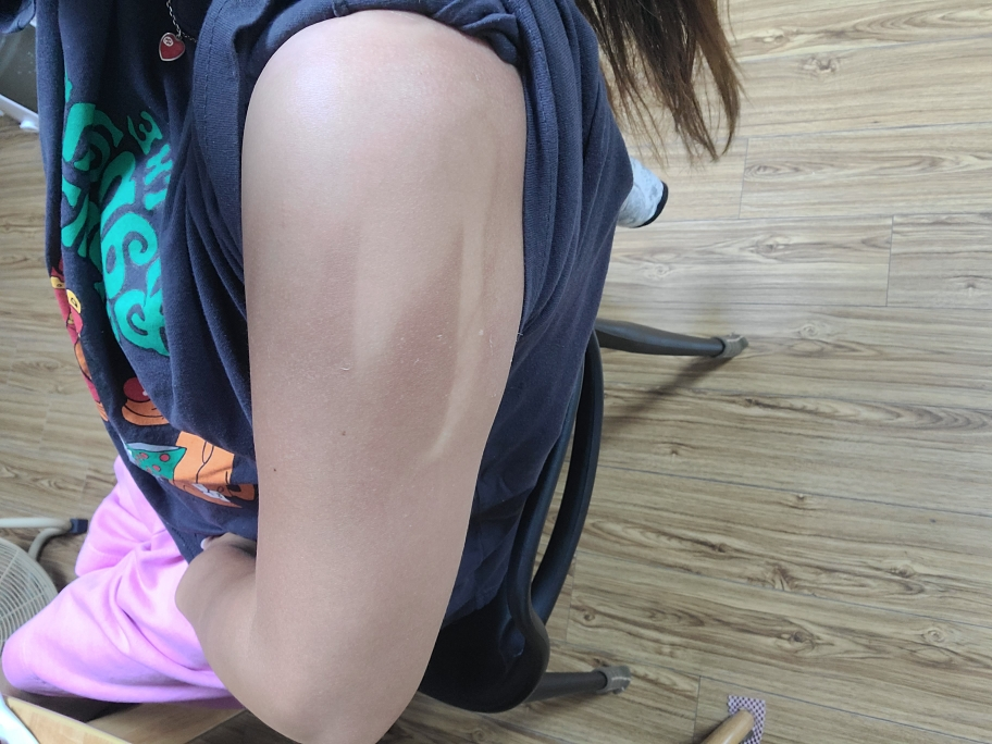 넛세린 (nutseline) 시카 넛 워터풀 카밍 선스틱 [SPF50+/PA++++] review image