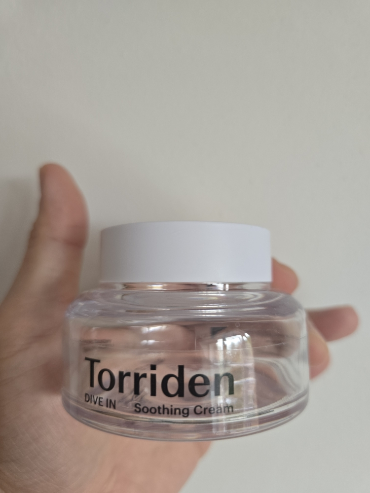 低分子玻尿酸保湿面霜的真实用户使用照片