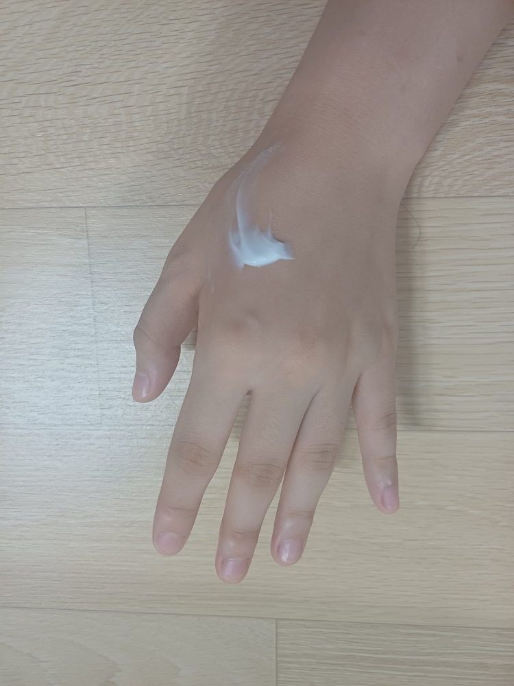 低分子玻尿酸弱酸性洗面奶的真实用户使用照片