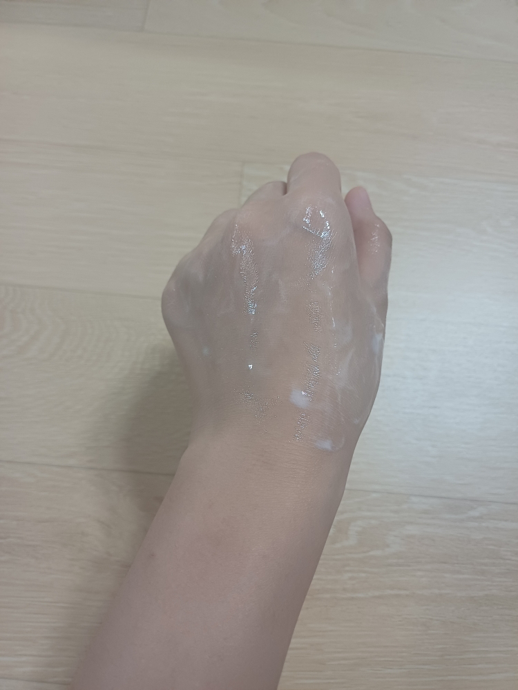 低分子玻尿酸弱酸性洗面奶的真实用户使用照片