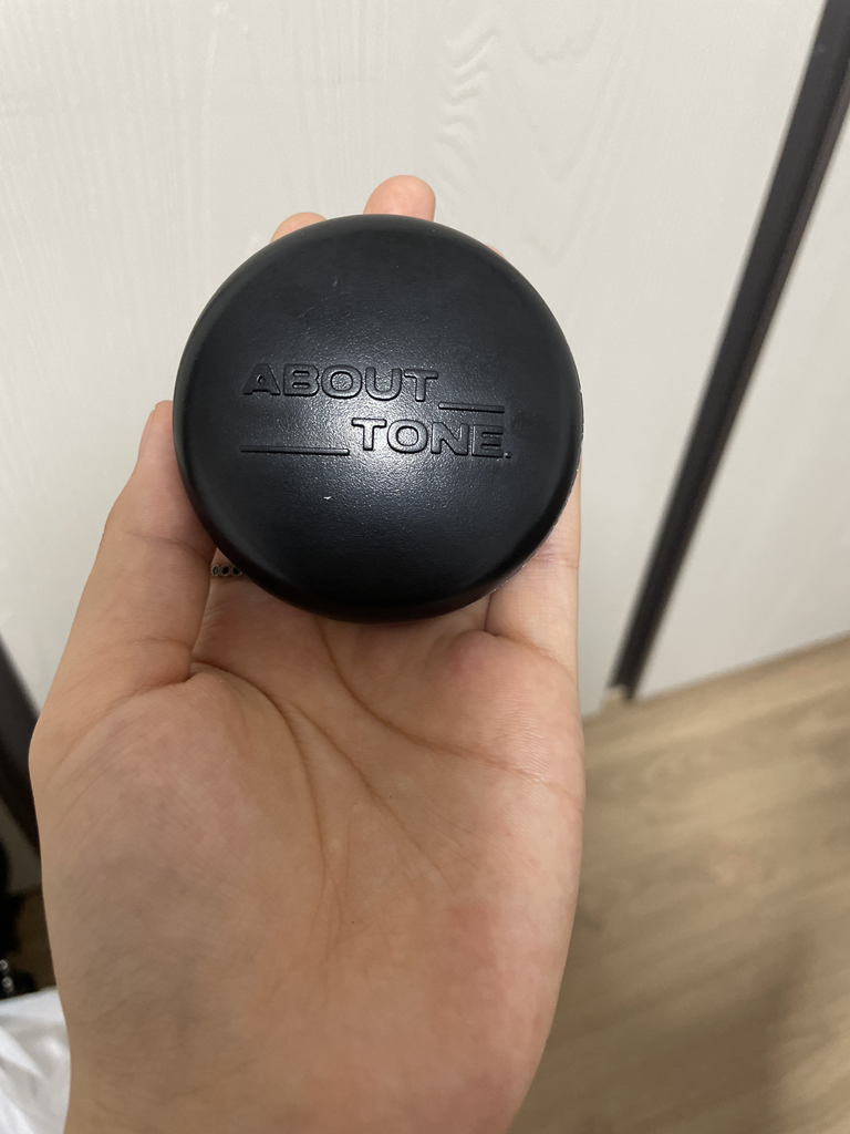 模糊粉末事实 [2.5 象牙］的真实用户使用照片