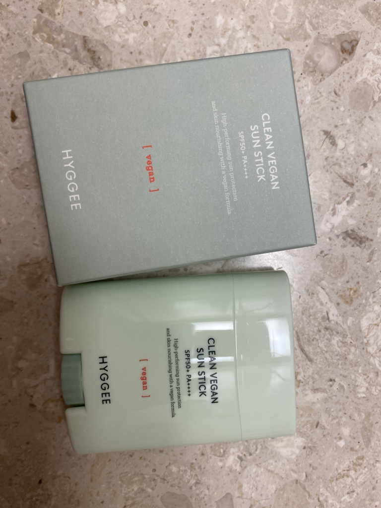 휘게 (HYGGEE) 클린 비건 선스틱 [SPF50+/PA++++] review image
