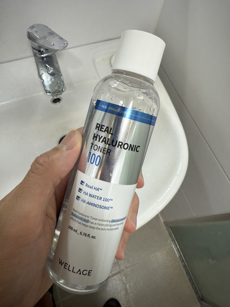 웰라쥬 (WELLAGE) 리얼 히알루로닉 100 토너 review image
