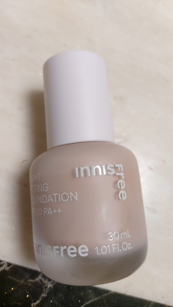 이니스프리 (INNISFREE) 라이트 피팅 파운데이션 [SPF20/PA++] [23N 진저] review image