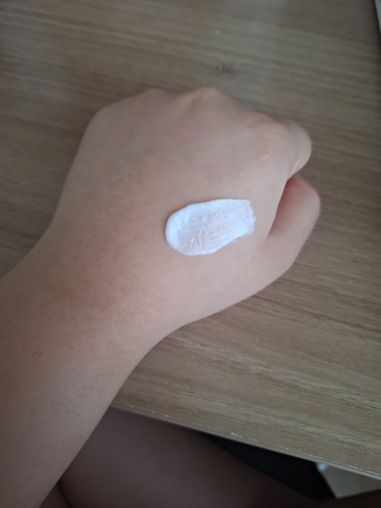 ILLIYOON 丝胺酸保湿集中霜 common.review image