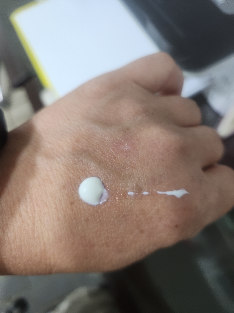 닥터자르트 (Dr.Jart+) 에브리 선 데이™ 워터프루프 선 밀크 [SPF50+/PA++++] review image